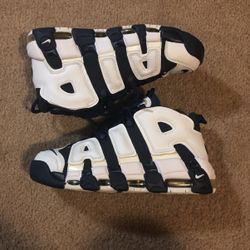 AIR MORE UPTEMPO ‘OLYMPIC’ SIZE 8 - BOX NOT INCLUDED ** BRAND NEW ** ** NEVER BEEN WORN ** ** MUST BE ABLE TO MEET IN DMV AREA **