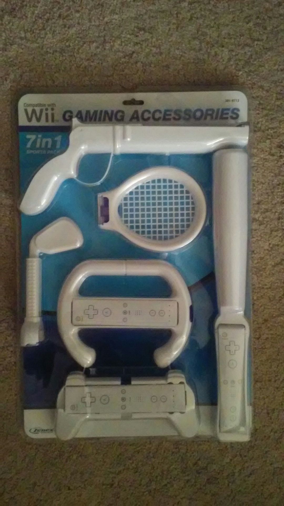 BRAND NEW... GAMING ACCESSORIES SET FOR SPORTS 7 IN 1 PACKAGE.