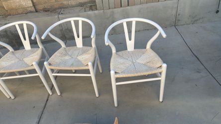 6 wishbone chairs