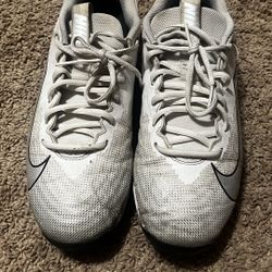 Nike Cleats Size 11 And A Half