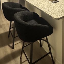 2 Black Sherpa Bar Stools – Stylish & Comfy!