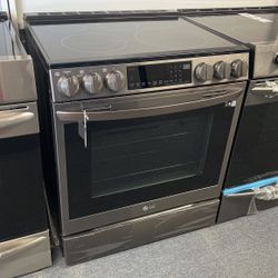New Scratch And Dent LG 5 Burner Glass Top Black Stainless Steel Slide In Range. 1 Year Warranty 
