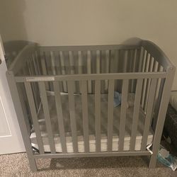 Mini Crib