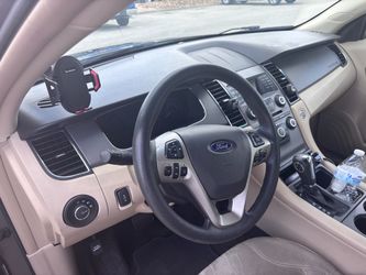 2014 Ford Taurus