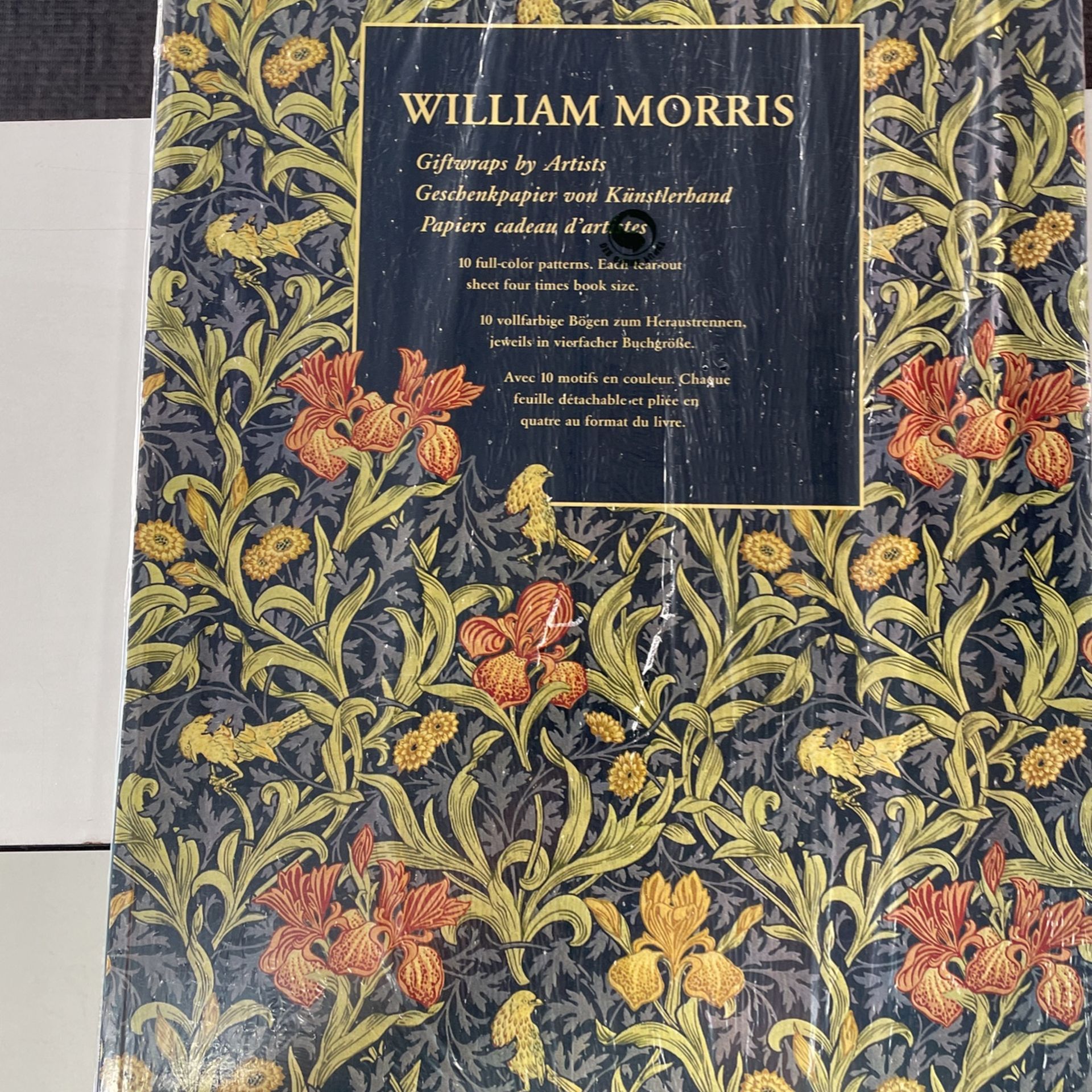 William Morris Gift wrap Paper