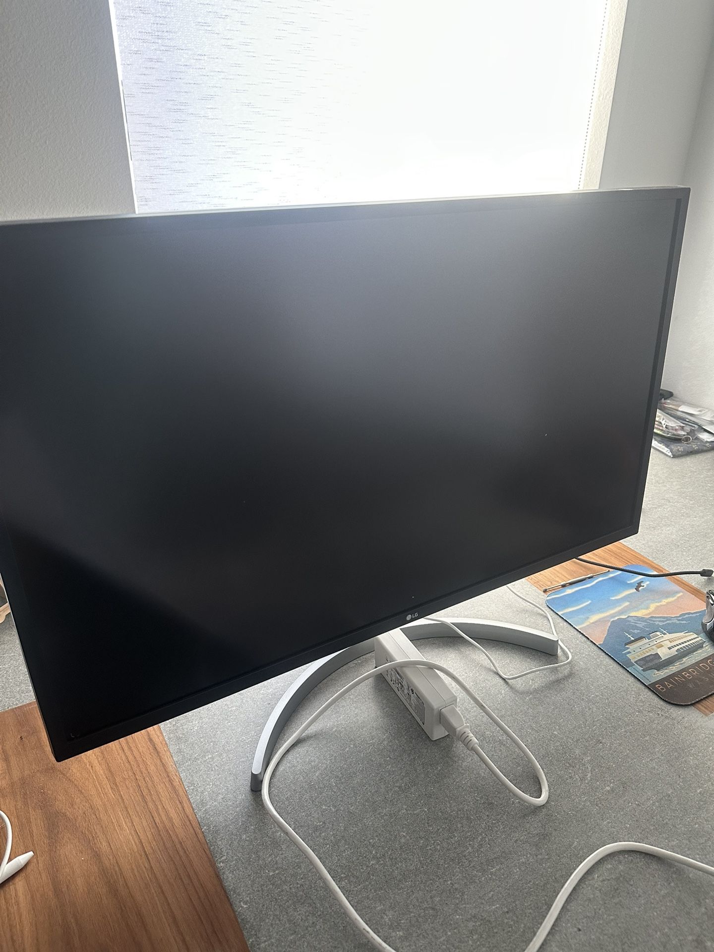 LG 32ul500-w