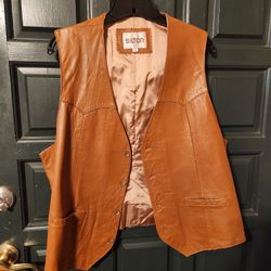 46R Men's brown leather vest