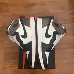 Nike Jordan 1 Mocha 