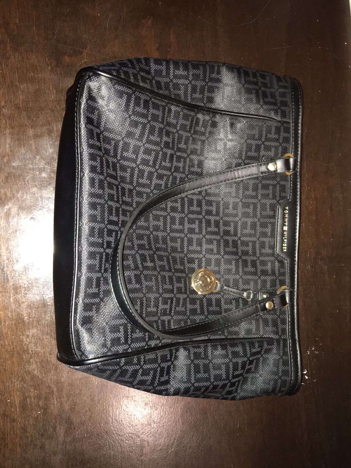 Tommy Hilfiger Hand Purse , New Never Used