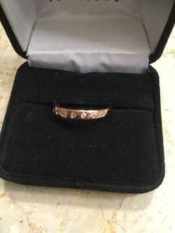 New Fashionable Rose Gold Ring Size 8