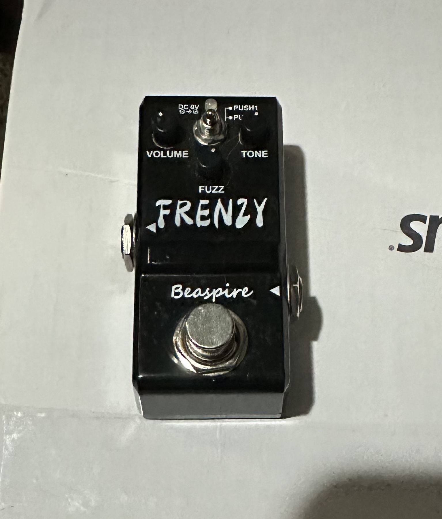 Fuzz Guitar Pedal