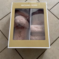 Pantuflas Michael Kors