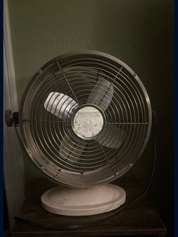 pink desktop fan