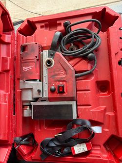 Milwaukee magnetic drill press