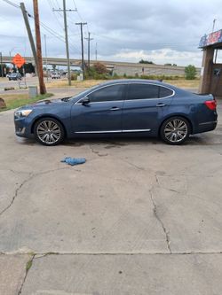 2014 KIA Cadenza