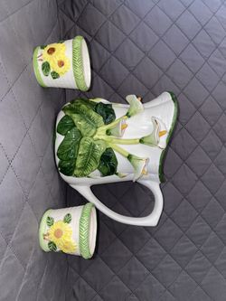 Ceramic Lilly Pitcher