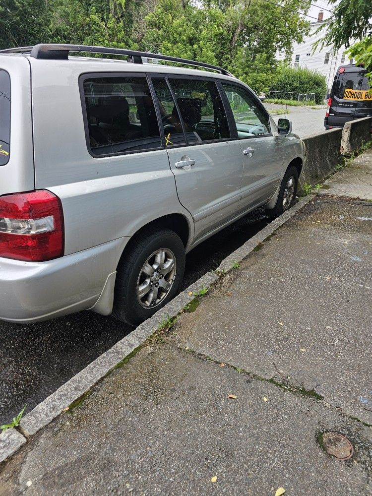 2004 Toyota Highlander