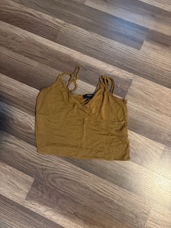 Green crop top