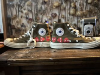 Comme de garçon converse