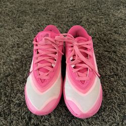 Aja Wilson Size 6 $30