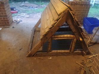 Small chicken coop