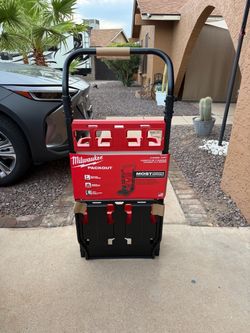 Milwaukee PACKOUT 2 wheel cart