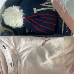 Free Clothes Women’s M/L