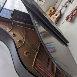 Baldwin baby grand player piano