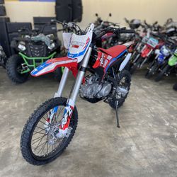 THUNDER 150CC APOLLO DIRT BIKE 