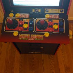 Arcade. One Up Machine. 