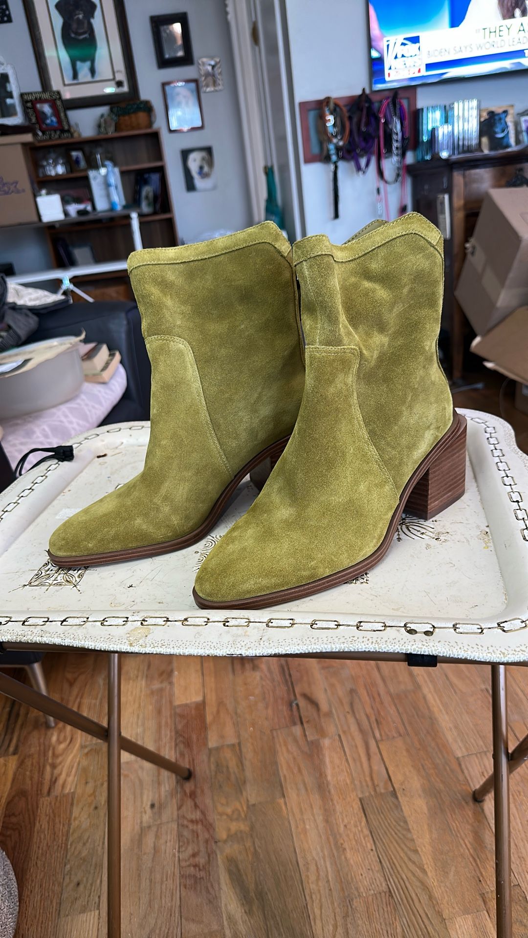 Vince Camino Suede Boots 9 Wide