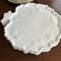 Vintage Hazel Atlas Opaque Milk Glass Tree of Life Plates - Set of 4, Diameter 9"