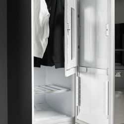 LG Styler Clothes Steamer And Refresher