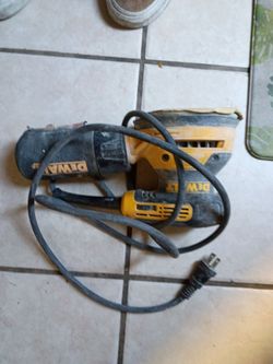 DeWalt sander