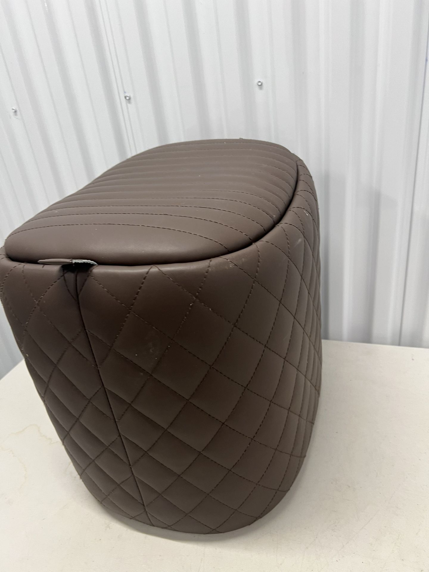 YOUNUOKE Storage Ottoman Foot Rest Stool Bedroom Bench Storage Chest Ottmans Padded Seat for Living Room and Entryway Dining Room Brown Faux Leather.