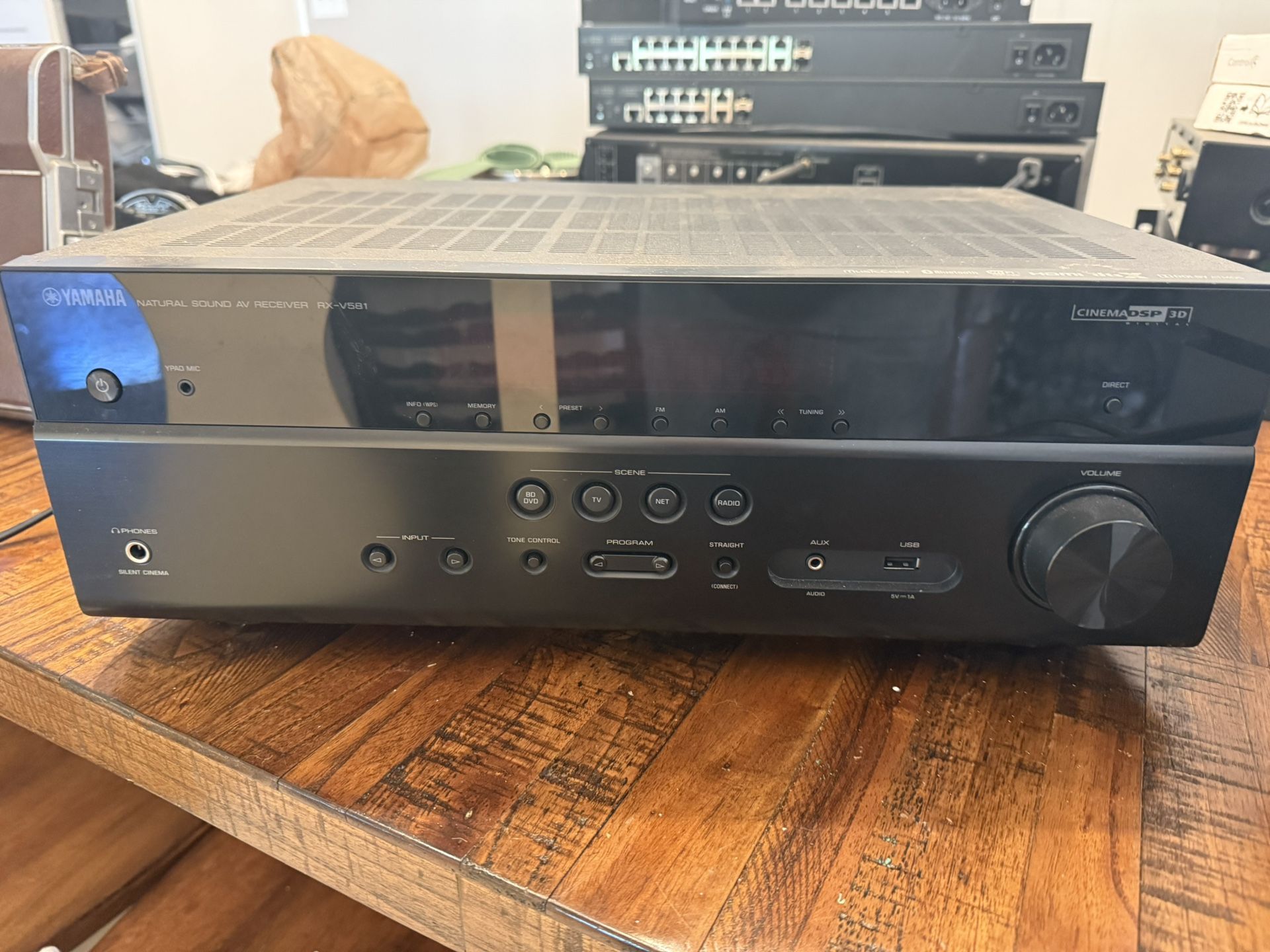 Yamaha RX-v581