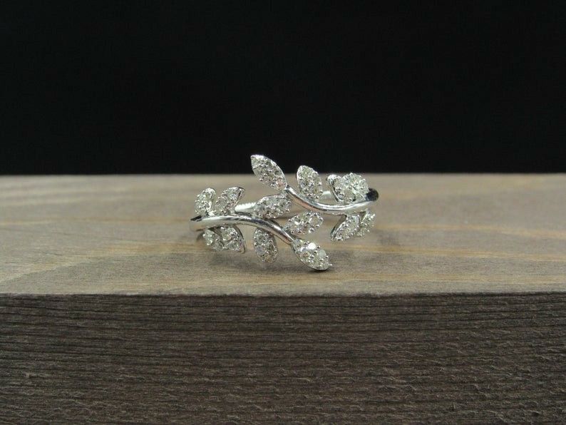 Size 8 Sterling Silver Floral Genuine Diamond Band Ring Vintage Statement Engagement Wedding Promise Anniversary Bridal Cocktail Friendship