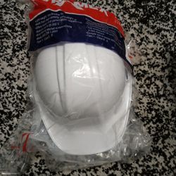 2 Pyramex Protection  Helmet /white