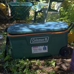  Colman Cooler Like New