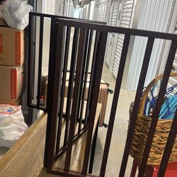 Free Folding Gate