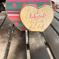 Motivational Message Decor