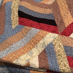 Full/queen Comforter 