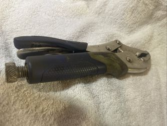 7” Locking Pliers CR-V Steel Curved Jaw with Blue Comfort Grip Handles