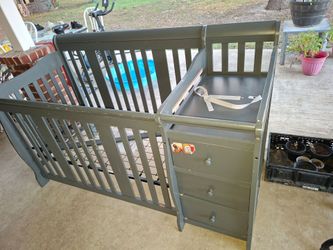 Baby crib and changing stand