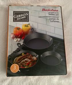 Brand New Gibson Home 3-Piece Pre-Seasoned Cast Iron Skillet Set