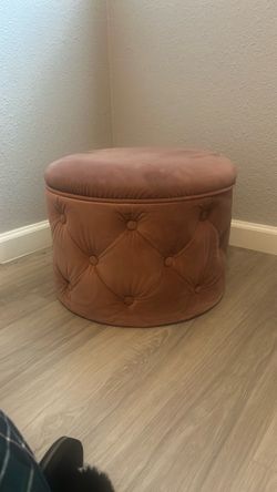 Round Tufted Storage Ottoman
