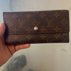 Louie Vuitton Wallet