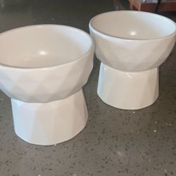 Raised Pet bowls