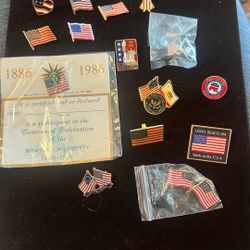 Collection of Vintage American Flag Pins 