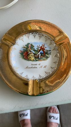 Ashtray 22 K Gold Trim